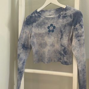 PacSun top flower smiley, face, blue, and white tie-dye with lettuce hem
